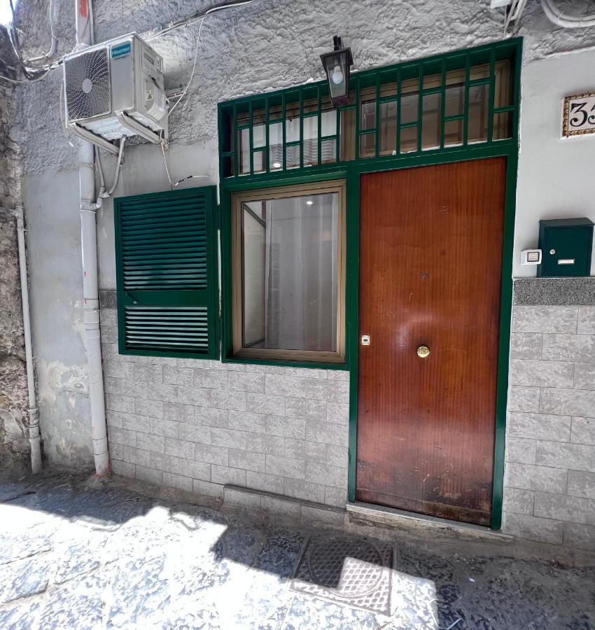 Apartment In The Center Naples Exterior photo